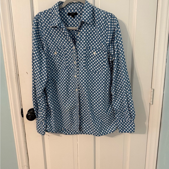 J. Crew Blue and White Patterned Button-Up Shirt - Picture 4 of 12
